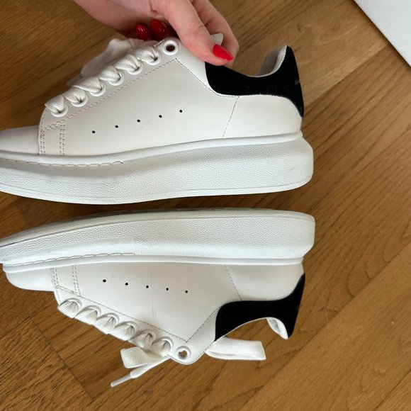 Alexander McQueen Lace-up Chunky Sneakers Oversized Rubber Sole Sz 35 White - Picture 7 of 12